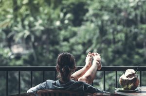 HOW TO LET GO OF RELATIONSHIPS